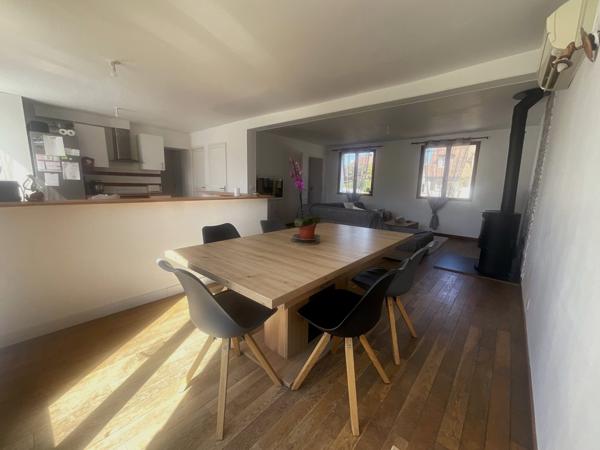À vendre - Maison individuelle, 6 pièces située à Rosny-sur-Seine (78710)