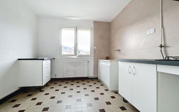 Appartement à louer    3 pièces • 72,98 m2 Guilherand-Granges