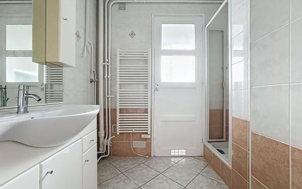 Appartement à louer    3 pièces • 72,98 m2 Guilherand-Granges