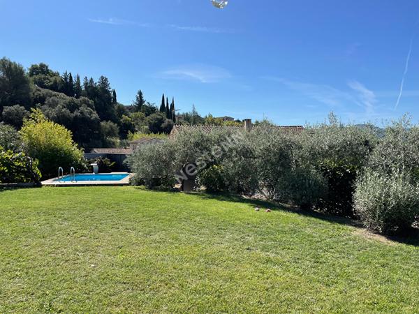 Maison Lauris 5 pièce(s) 150 m2