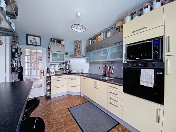 Maison Dreux proche gare, secteur Plein Sud, 3 chambres, jardin, sous sol total