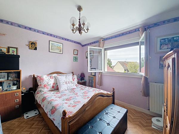 Maison Dreux proche gare, secteur Plein Sud, 3 chambres, jardin, sous sol total