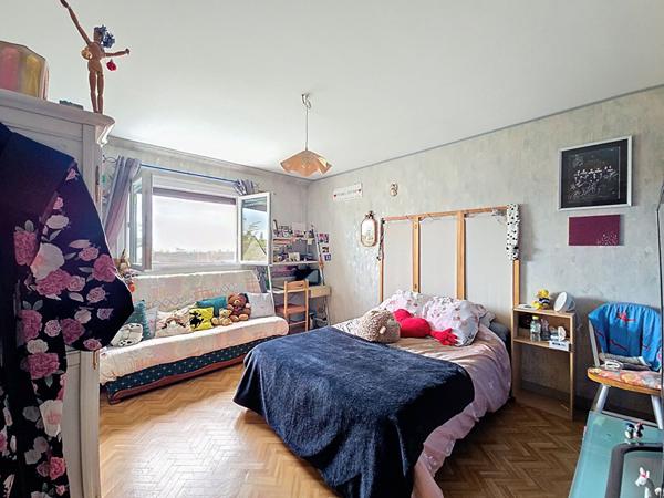 Maison Dreux proche gare, secteur Plein Sud, 3 chambres, jardin, sous sol total