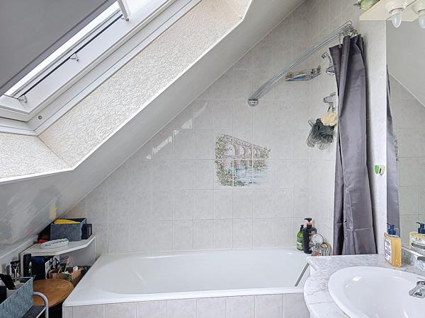 Maison Dreux proche gare, secteur Plein Sud, 3 chambres, jardin, sous sol total