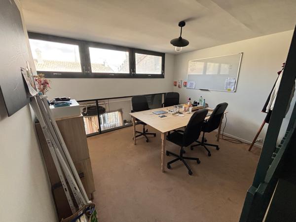 Bureaux à louer à Bordeaux avec rooftop et espaces extérieurs privatifs
