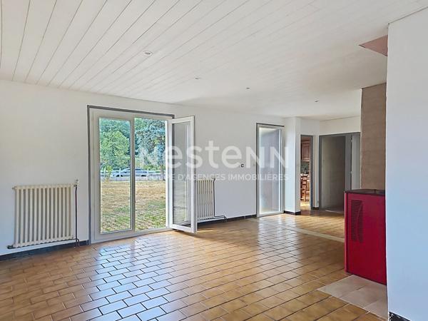 EXCLUSIVITE !  Hameau de RETOURNAC Maison plain pied sur 2000 m2 de terrain plat