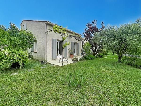 Maison Pierrevert, 6 pièces,142 m2, terrasses, piscine, et dépendances