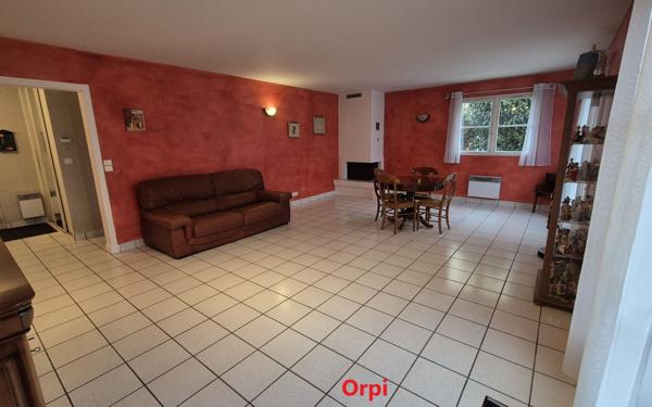 Maison à vendre    6 pièces •  Saint-Pierre-lès-Elbeuf