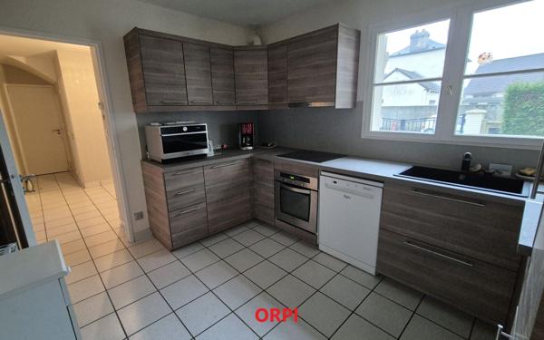 Maison à vendre    6 pièces •  Saint-Pierre-lès-Elbeuf