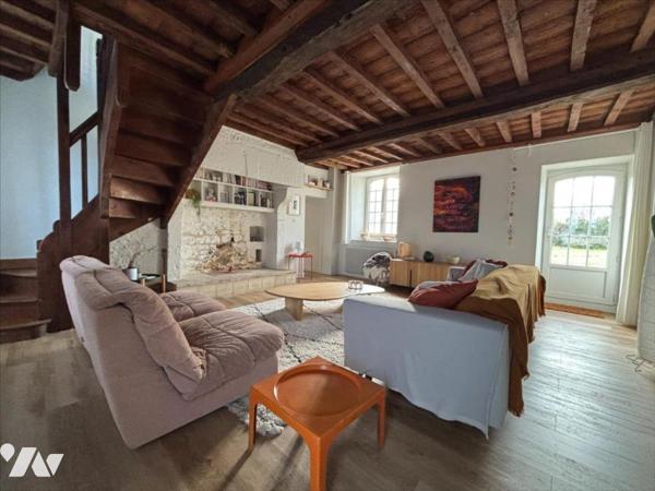 Ancien corps de ferme rénové