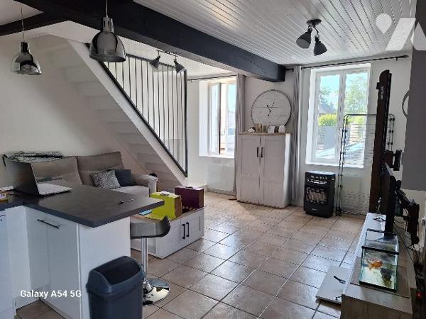 Investissement maison soignée louée 650€, Aubigny-sur-Nère