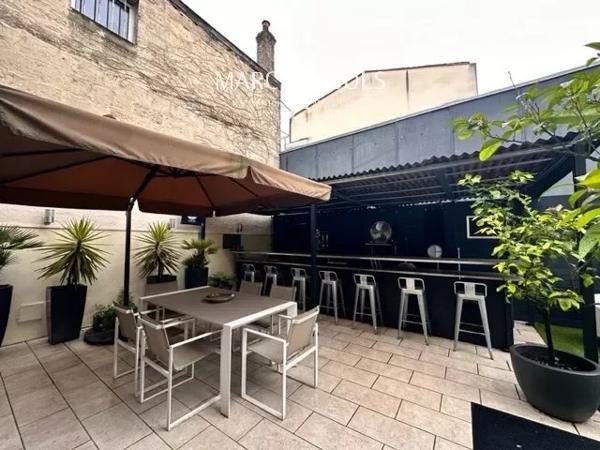 Bordeaux : Maison de ville avec dépendance et jardin avec piscine