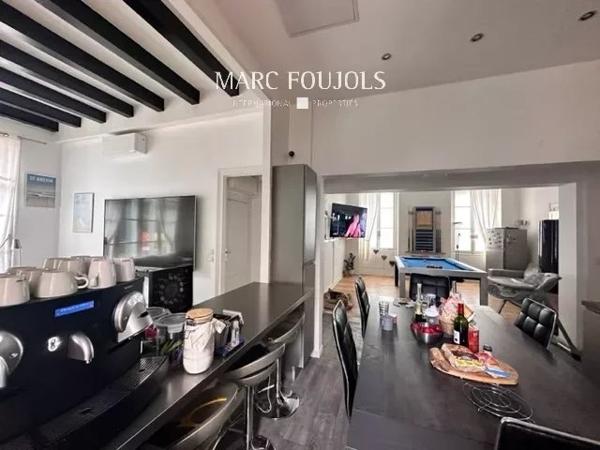 Bordeaux : Maison de ville avec dépendance et jardin avec piscine