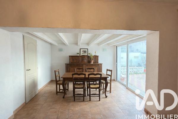 Maison à vendre 5 pièces 96 m² Peyrolles-en-Provence