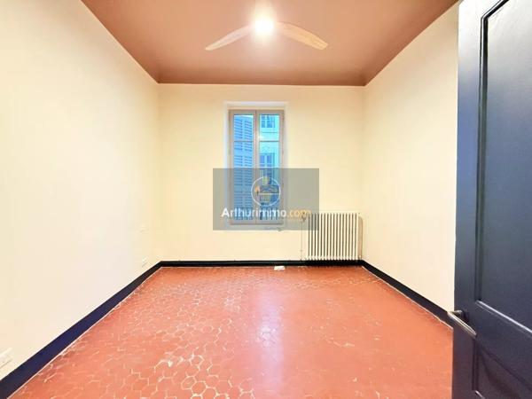 Location Appartement 6 pièces 147 m2 à Apt
