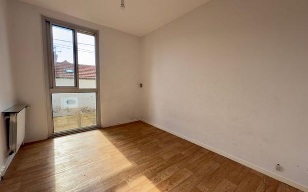 Maison à vendre    6 pièces • 121,80 m2 Saint-Benoît