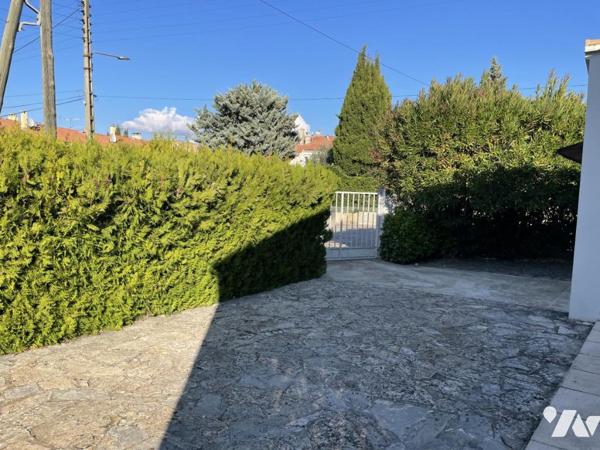 Maison de plain pied VALREAS