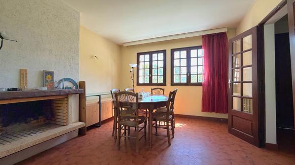 Orvault Bourg – Maison familiale avec 4 chambres et un garage