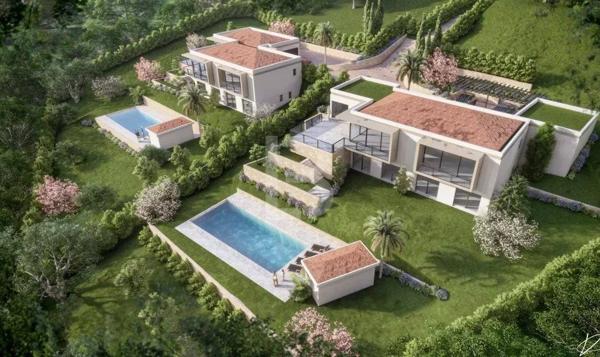 A vendre à Mougins, terrain à diviser en 2 villas avec permis de construire purgé