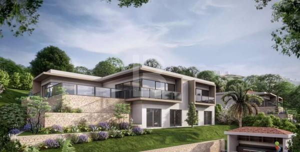 A vendre à Mougins, terrain à diviser en 2 villas avec permis de construire purgé