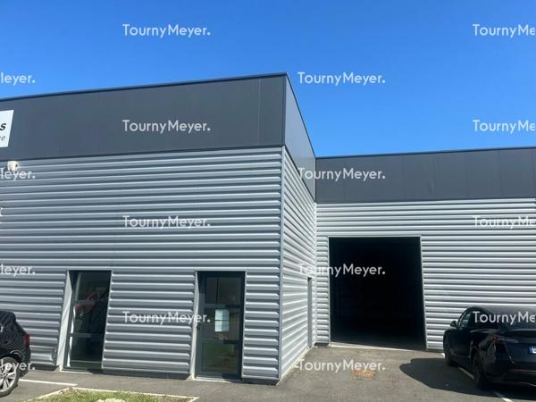 A LOUER - LOCAL D'ACTIVITES NEUF - VILLENAVE D'ORNON