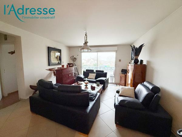 RARE 3 PIECES AVEC DOUBLE BOX ET 2 PARKING