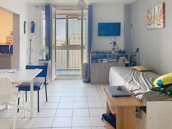 À vendre : Appartement T1 avec vue dégagée à Toulon valbertrand