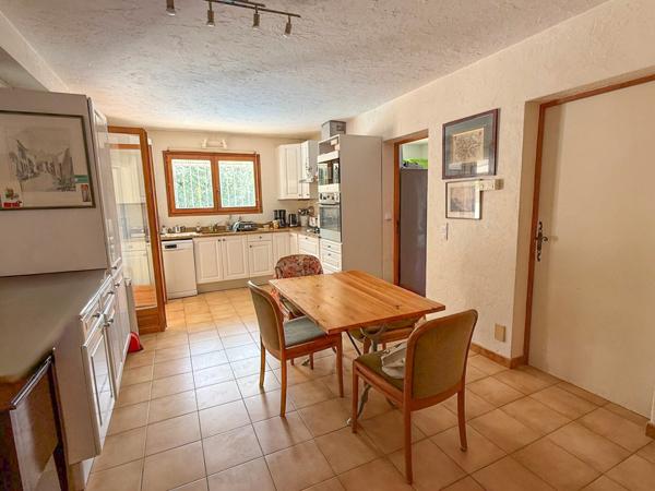 Villa au calme proche centre ville