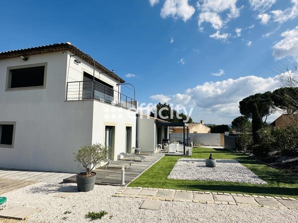 Maison 8 pièces - 138 m² Exclusivité efficity