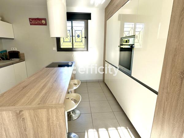 Maison 8 pièces - 138 m² Exclusivité efficity