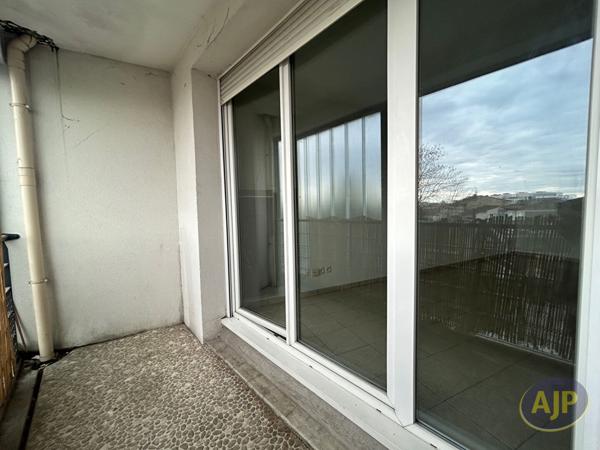 Location appartement Bordeaux : 928 € - AJP Immobilier Saint Andre de Cubzac
