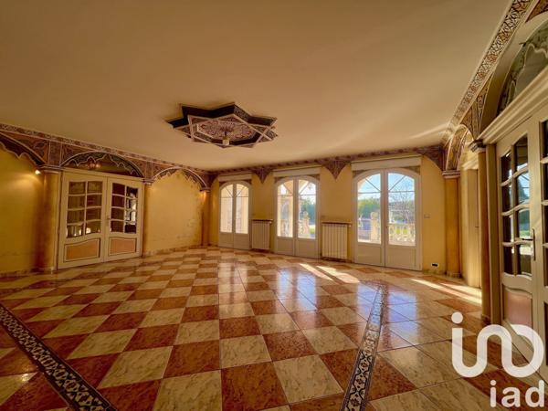 Maison traditionnelle 5 pièces de 178 m² à Rochefort-du-Gard (30650)