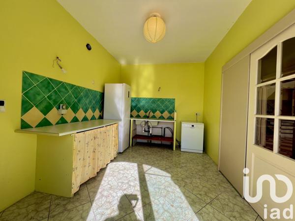 Maison traditionnelle 5 pièces de 178 m² à Rochefort-du-Gard (30650)