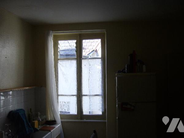 CENTRE VILLE LE DONJON  MAISON DE VILLE