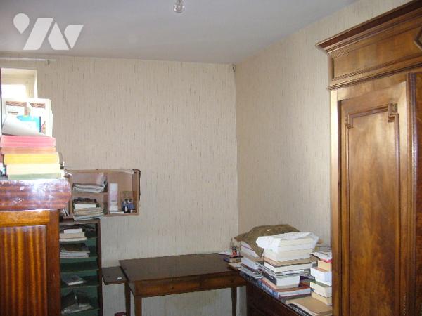 CENTRE VILLE LE DONJON  MAISON DE VILLE