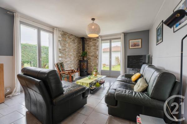 Maison à vendre  6 pièces - 150 m 2   MOUGUERRE  - 64