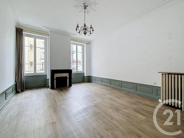 Appartement F4 à vendre  4 pièces - 96 m 2   CLERMONT FERRAND  - 63
