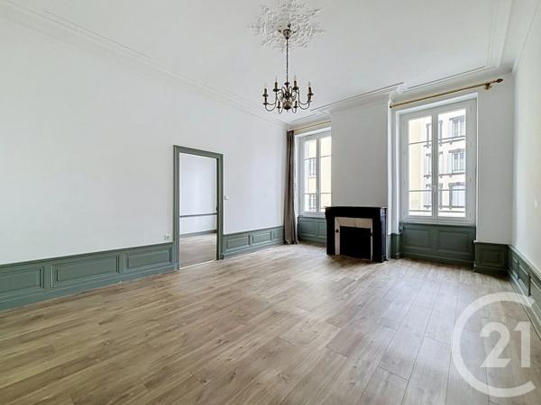 Appartement F4 à vendre  4 pièces - 96 m 2   CLERMONT FERRAND  - 63