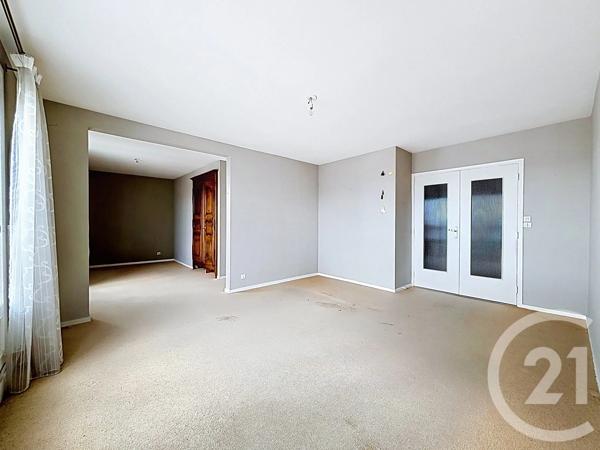 Appartement F4 à vendre  4 pièces - 96 m 2   CLERMONT FERRAND  - 63