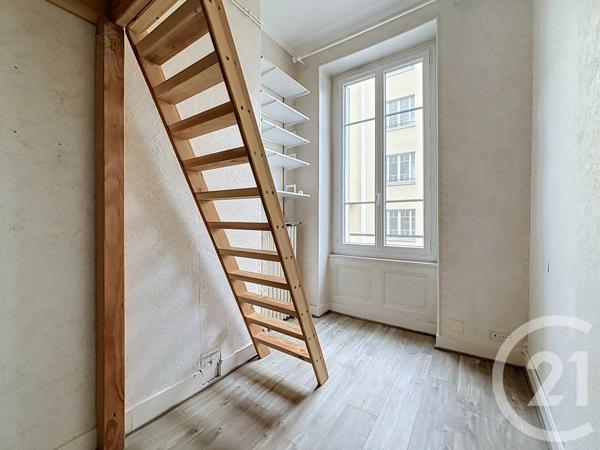 Appartement F4 à vendre  4 pièces - 96 m 2   CLERMONT FERRAND  - 63