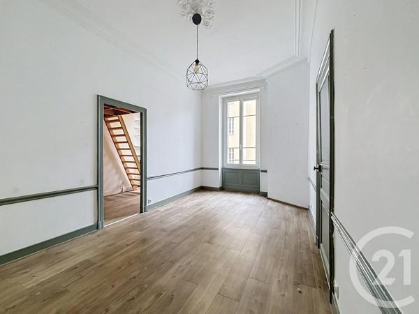 Appartement F4 à vendre  4 pièces - 96 m 2   CLERMONT FERRAND  - 63