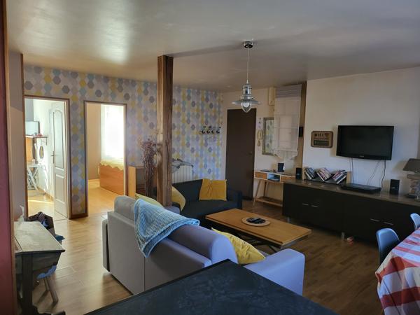 Appartement T3 lumineux à deux pas du centre de La Suze-sur-Sarthe
