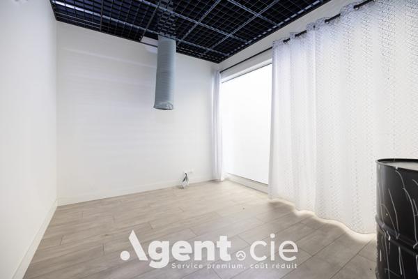 Local commercial à louer, 58 m² - Bayeux 14400