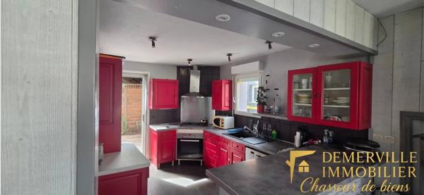 Opportunité rare – Habitation, local commercial & hangar sur grand terrain