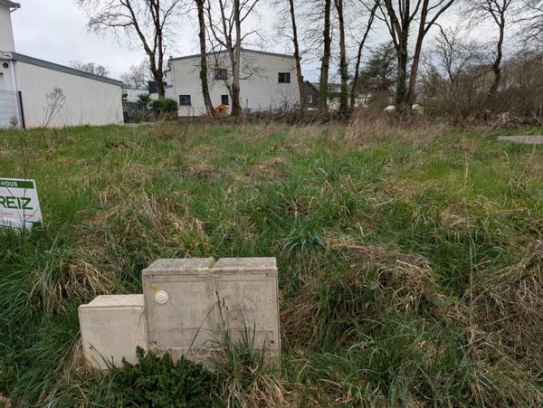 Terrain à Batir de 498m² viabilisé situé à Pontivy