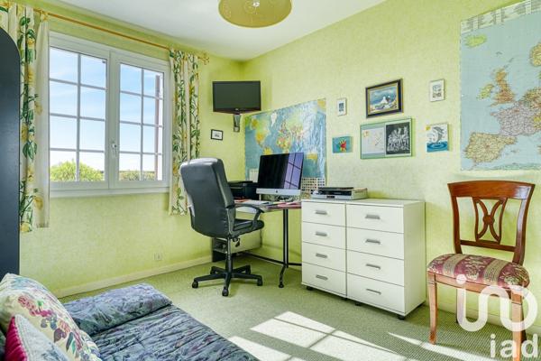 Maison 5 pièces de 124 m² à Belloy-en-France (95270)