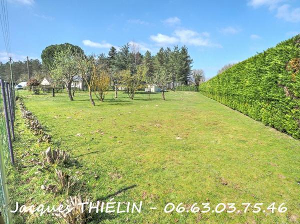 PAVILLON TOTALEMENT RÉNOVÉ SUR 1,4 HA AVEC DÉPENDANCES