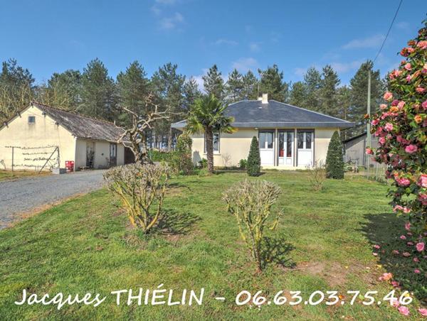 PAVILLON TOTALEMENT RÉNOVÉ SUR 1,4 HA AVEC DÉPENDANCES