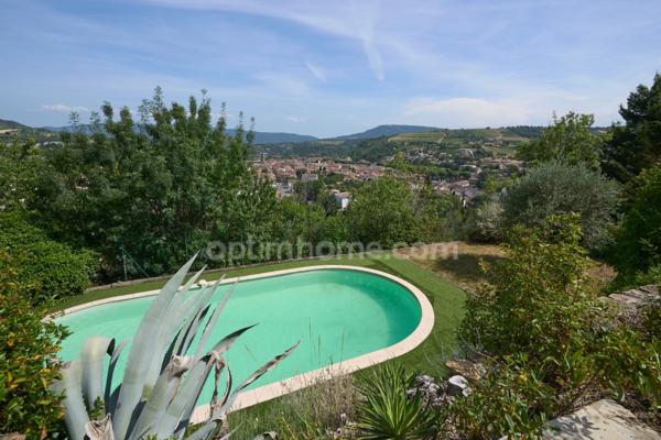 LIMOUX (11300) – MAISON D’ARCHITECTE – 5 PIÈCES – VUE PANORAMIQUE – PISCINE – GARAGE – GRAND TERRAIN CLÔTURÉ