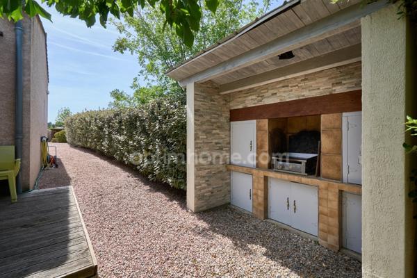 LIMOUX (11300) – MAISON D’ARCHITECTE – 5 PIÈCES – VUE PANORAMIQUE – PISCINE – GARAGE – GRAND TERRAIN CLÔTURÉ